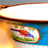 Ornithological planter