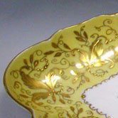 Gold Leaves over vanilla bonbonniere