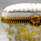 Gold leaves Sevres pattern