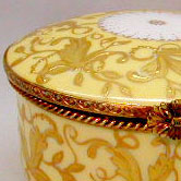 Gold leaves Sevres pattern